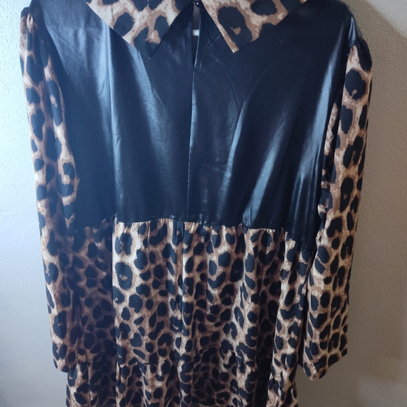 Leopard Collared Dress - Picture 4 of 4